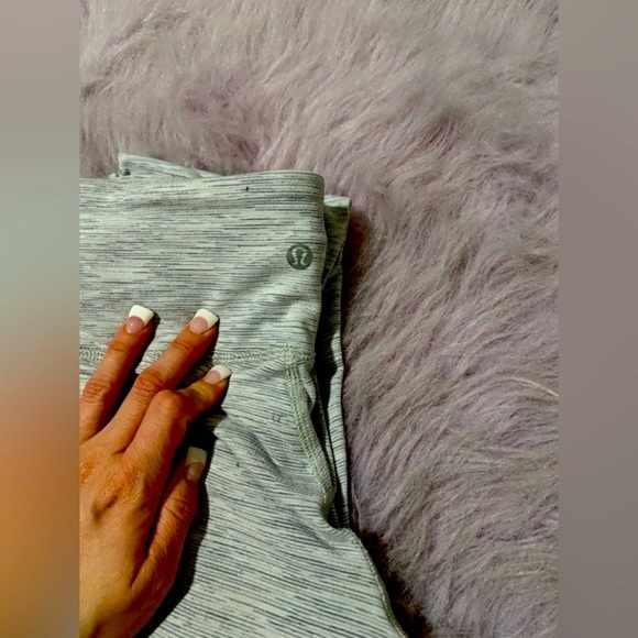 Lululemon Athletica Shade of Grey & White Leggings